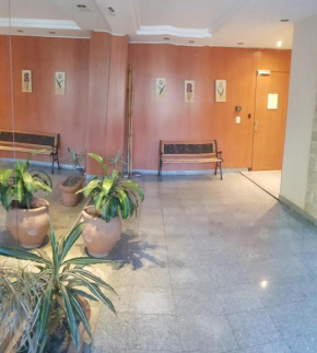 Semipiso fabuloso para 4 pasajeros zona Av Pellegrini, Facultades Admite una cama supletoria